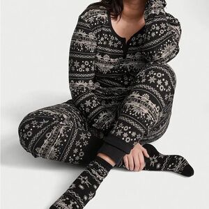 NEW Victoria’s Secret Black Thermal Pajama Set